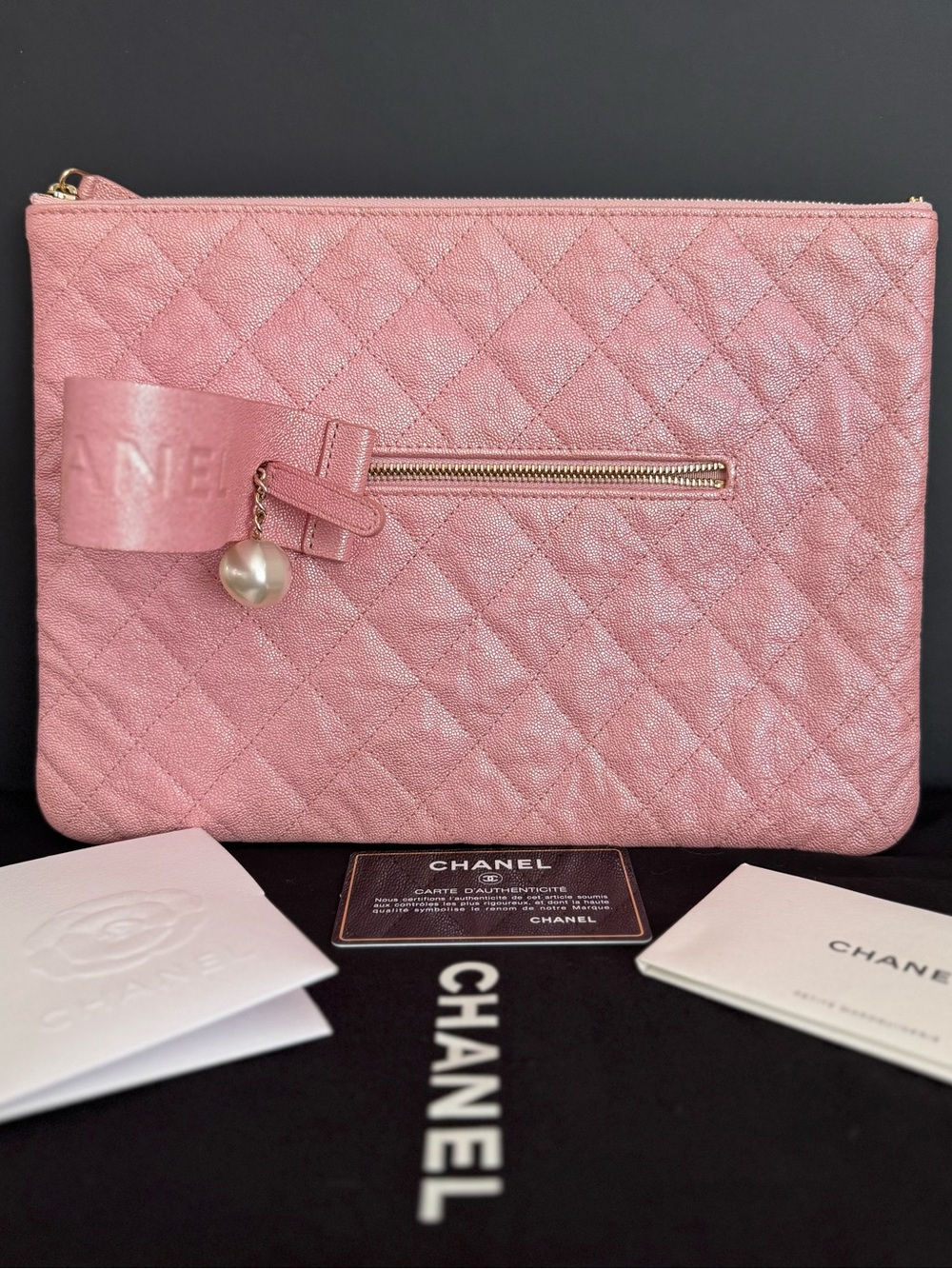 ❌SOLD❌CHANEL Limited Edition Night By The C  Iridescent Caviar Quilted  Clutch - Picture 2 of 7